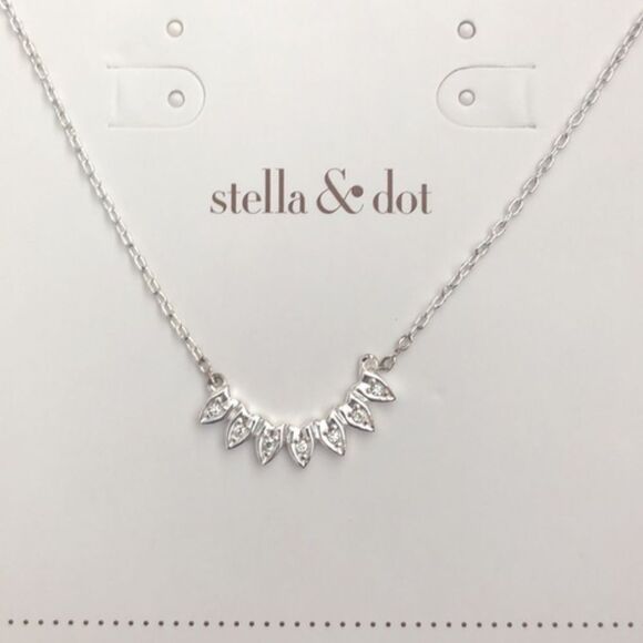 stella &βdot ~ dainty aurora necklace silver ~ delicate petals & rhinestones - Picture 1 of 4